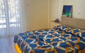 Seaview Room With Share Some Place