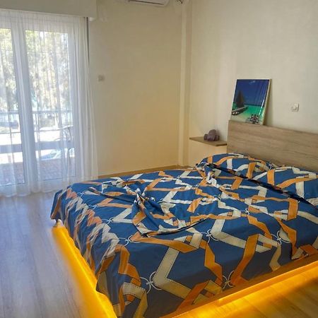 Seaview Room With Share Some Place Athènes Extérieur photo