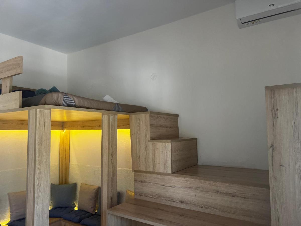 Seaview Room With Share Some Place Athènes Extérieur photo