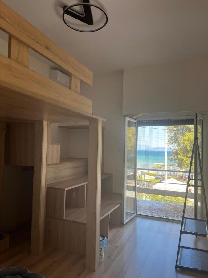 Seaview Room With Share Some Place Athènes Extérieur photo