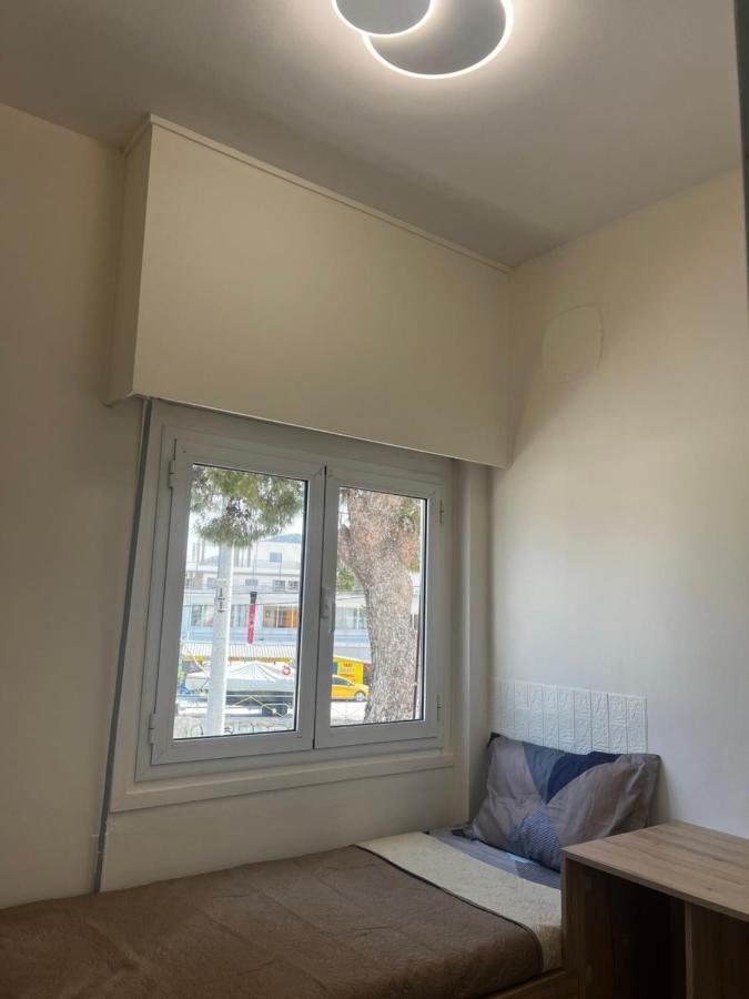 Seaview Room With Share Some Place Athènes Extérieur photo